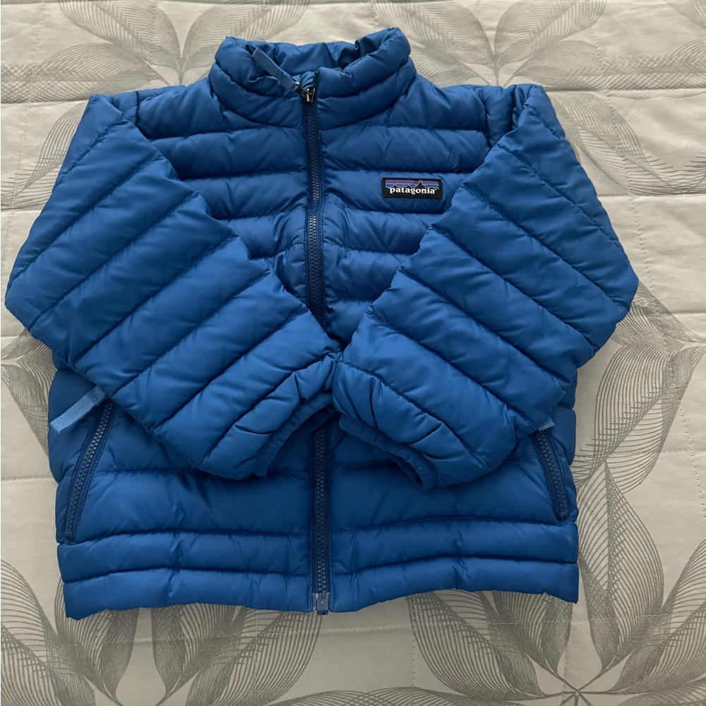 Patagonia toddler size 3 light weight down jacket